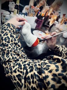 Krafty Ceramics, ceramic parties Westbury, Trowbridge, Warminster, Frome, Bradford-on-Avon, Bristol, Bath, ceramic painting parties, hen do, corporate events, pottery painting party