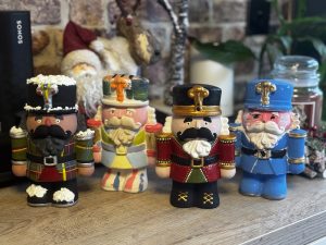 Krafty Ceramics, ceramic parties Westbury, Trowbridge, Warminster, Frome, Bradford-on-Avon, Bristol, Bath, ceramic painting parties, hen do, corporate events, pottery painting party