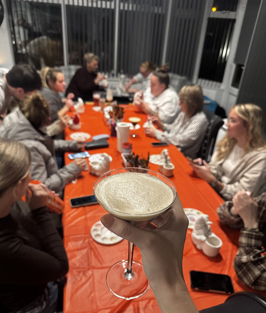 Krafty Ceramics, ceramic parties Westbury, Trowbridge, Warminster, Frome, Bradford-on-Avon, Bristol, Bath, ceramic painting parties, hen do, corporate events, pottery painting party