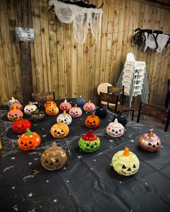 Krafty Ceramics, ceramic parties Westbury, Trowbridge, Warminster, Frome, Bradford-on-Avon, Bristol, Bath, ceramic painting parties, hen do, corporate events, pottery painting party