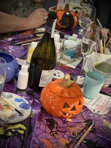 Krafty Ceramics, ceramic parties Westbury, Trowbridge, Warminster, Frome, Bradford-on-Avon, Bristol, Bath, ceramic painting parties, hen do, corporate events, pottery painting party
