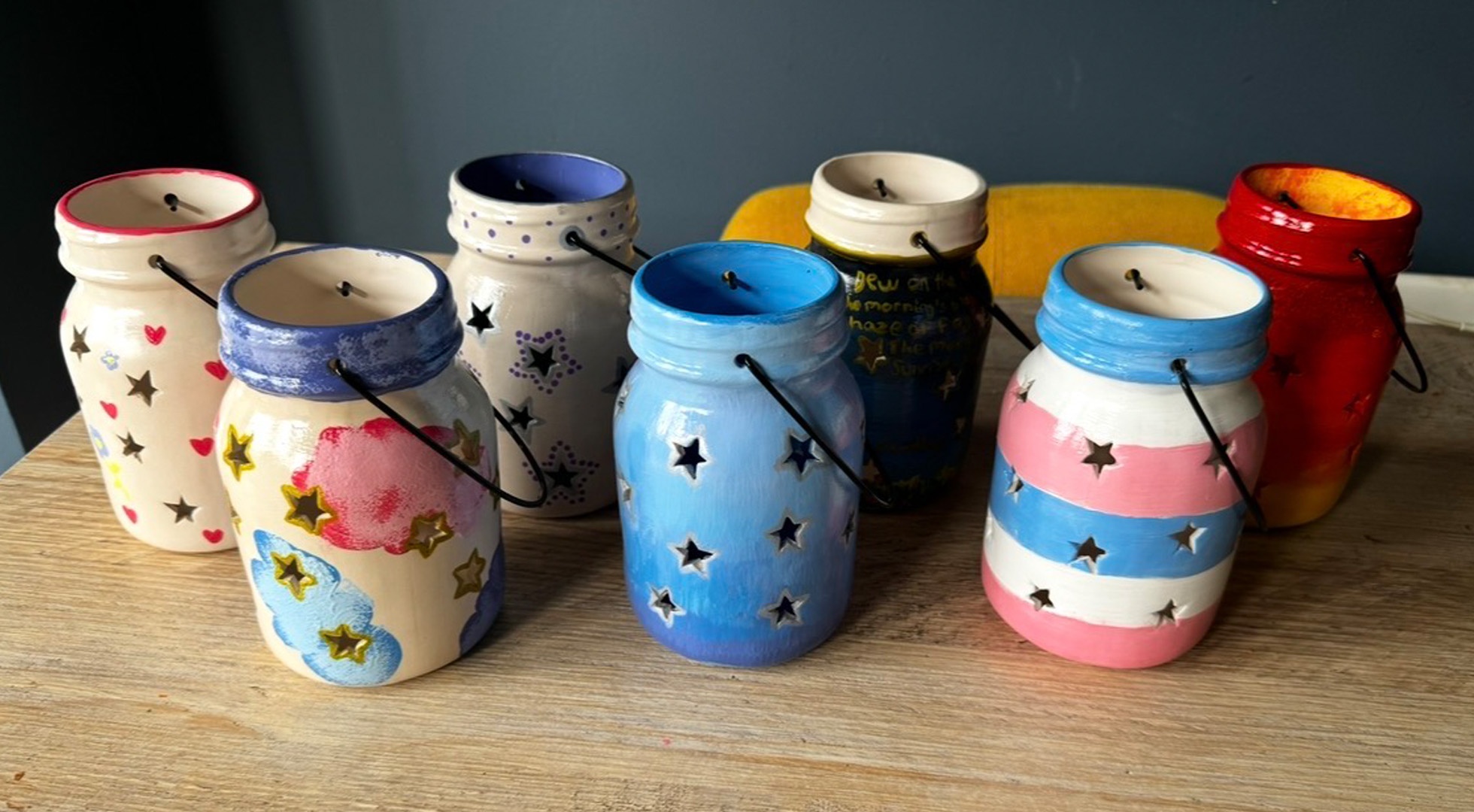 Krafty Ceramics, ceramic parties Westbury, Trowbridge, Warminster, Frome, Bradford-on-Avon, Bristol, Bath, ceramic painting parties, hen do, corporate events, pottery painting party